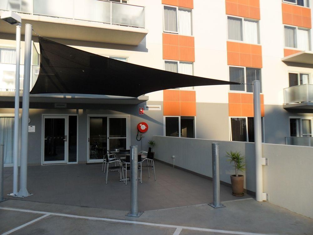 Quest Campbelltown Aparthotel Exterior photo