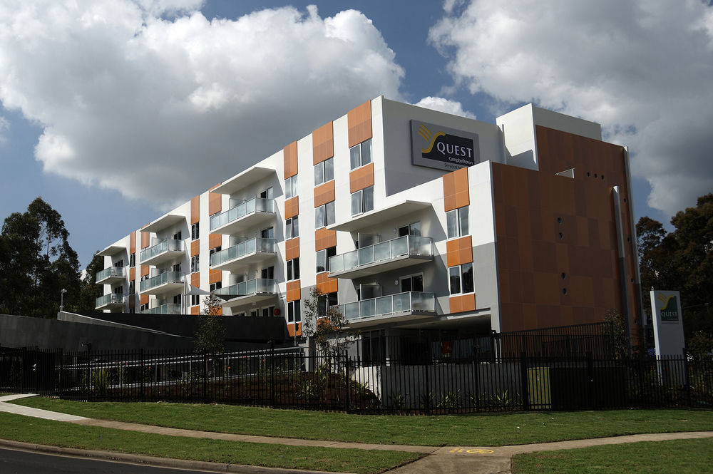 Quest Campbelltown Aparthotel Exterior photo